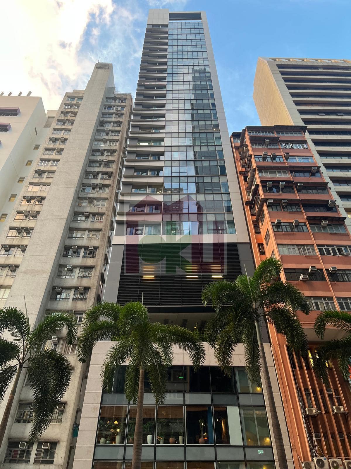 轩尼诗道239号, 湾仔